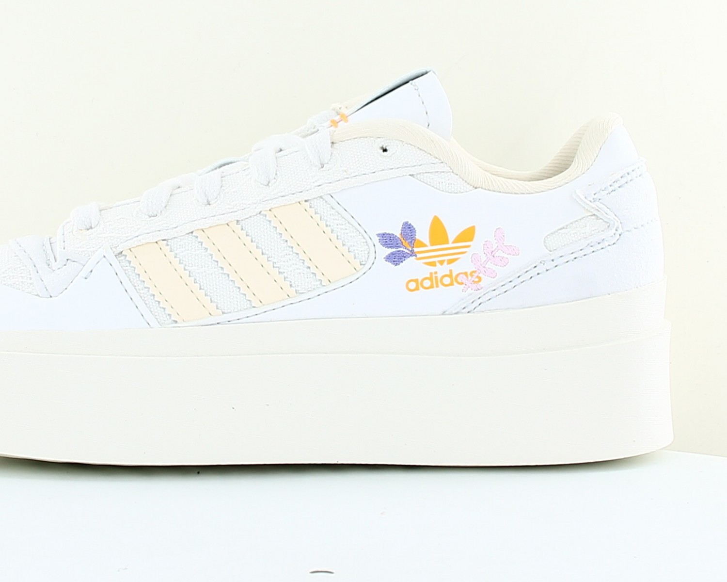 Chaussure adidas hotsell a fleur